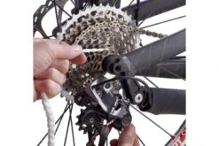 Limpia Transmisión Finish Line Gear Floss™ Microfiber Rope -Tienda De Bicispasaje limpia transmision finish line gear floss microfiber rope 3