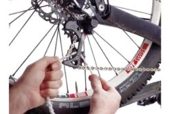 Limpia Transmisión Finish Line Gear Floss™ Microfiber Rope -Tienda De Bicispasaje limpia transmision finish line gear floss microfiber rope 4